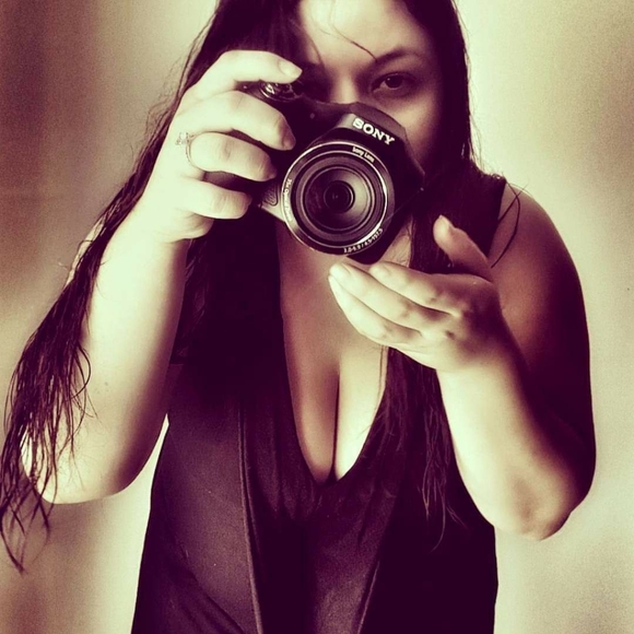 Meet your Posher, Bianca - Picture 2 of 2